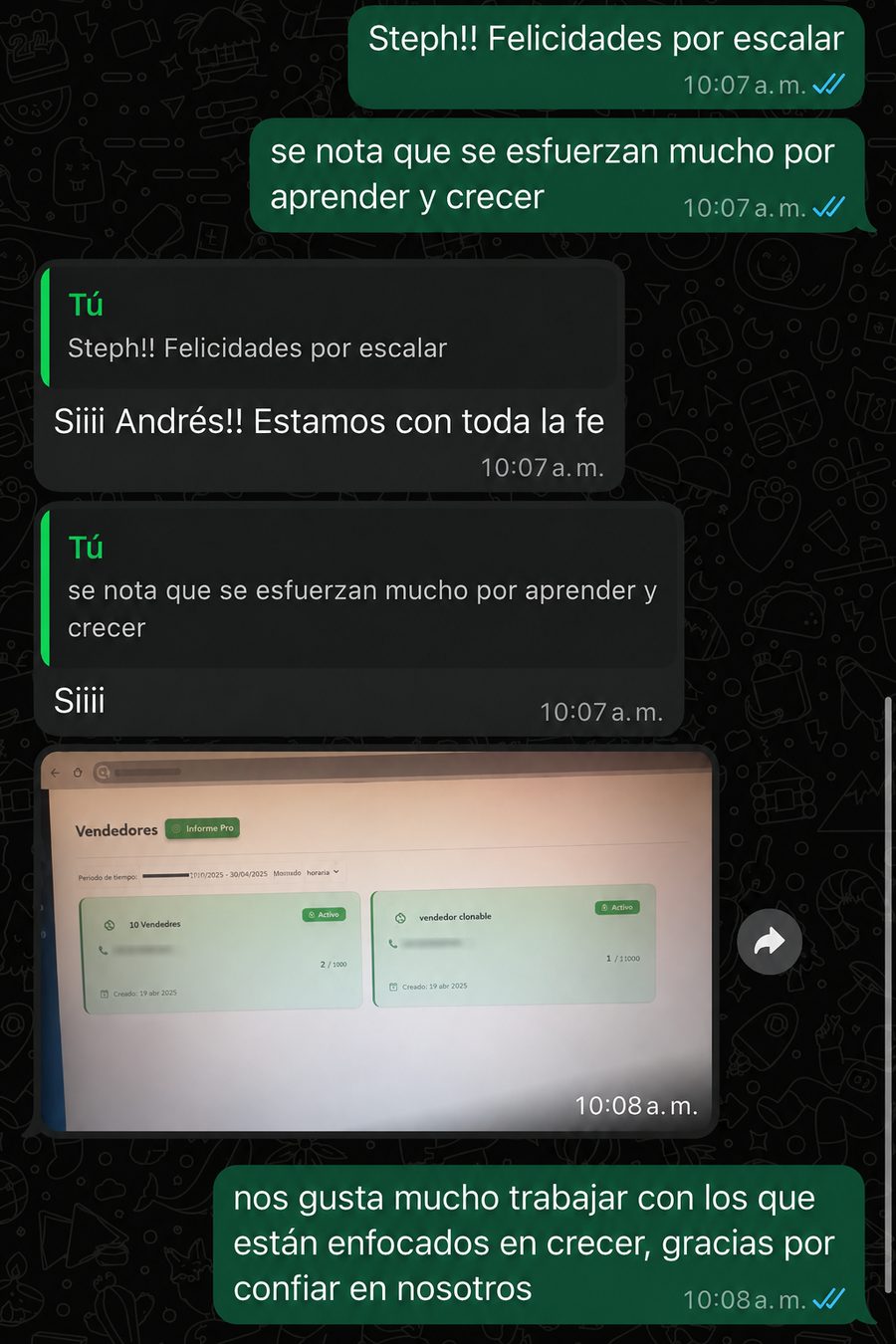 Cliente celebra haber escalado su plan tras crecer con Sprinta