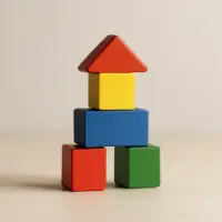 Torre de bloques de madera de colores